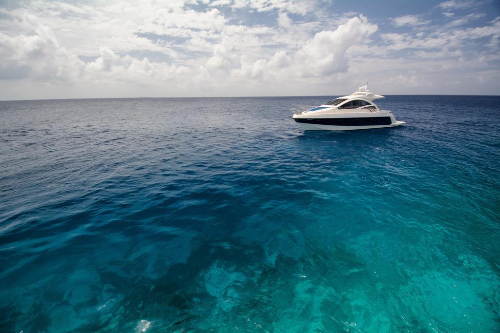 Outrigger Konotta Maldives Resort Meradhoo Bagian luar foto